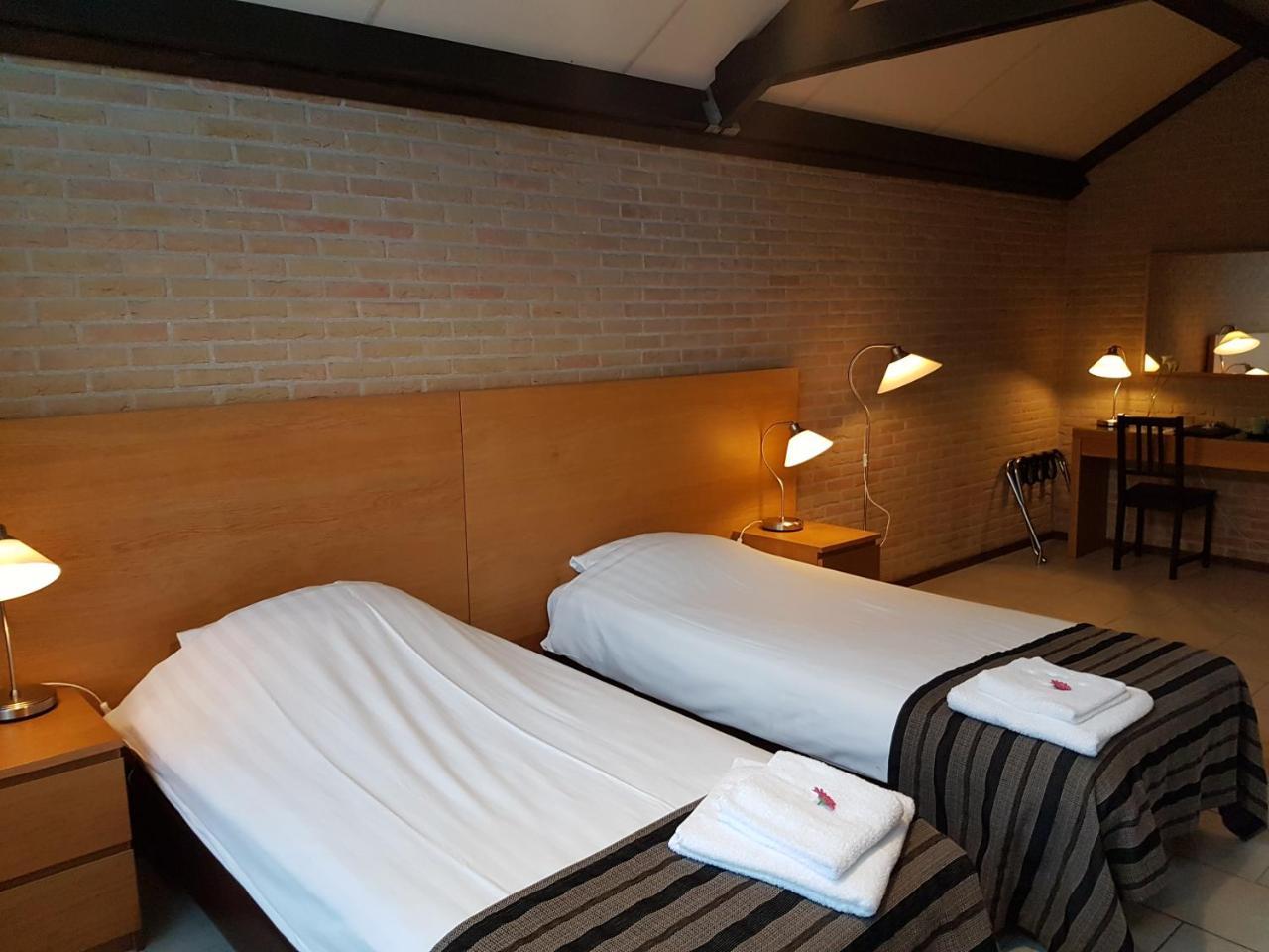 Motel Oostvoorne Eksteriør billede