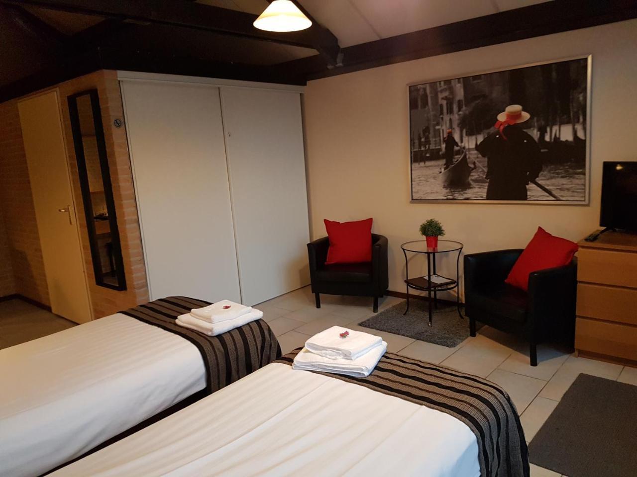 Motel Oostvoorne Eksteriør billede