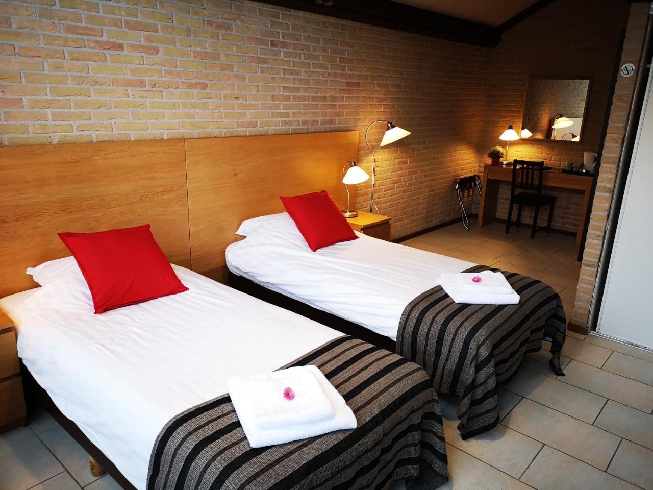 Motel Oostvoorne Eksteriør billede